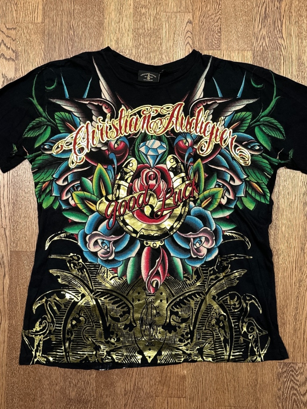 Christian Audigier All Over Print Gold Good Luck Charmed Life T Shirt Mens Small